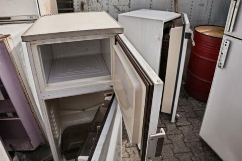 How to Dispose of a Fridge Responsibly in Glasgow
